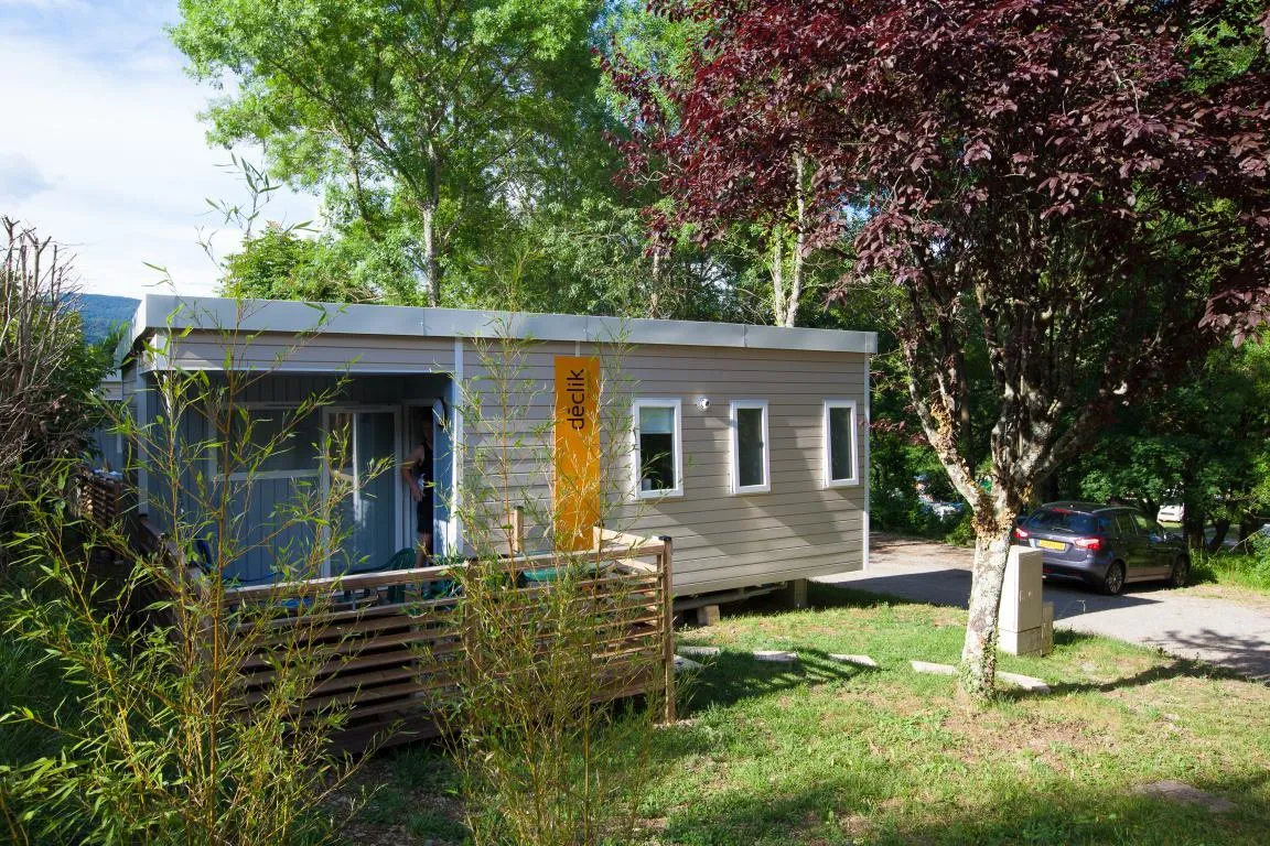 Mobil-Home Grand Confort GRIS 23m² 2ch. - 5pers. ( 4 adults maximum) - Ardèche Camping